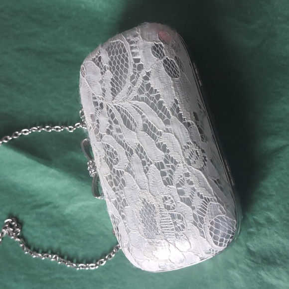 INC Elegant White Lace Evening Clutch - Picture 1 of 13